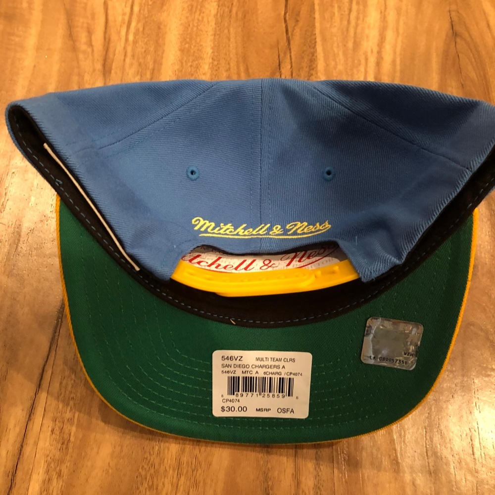 NFL Mitchell & Ness San Diego Chargers Snapback - Picture 3 of 6
